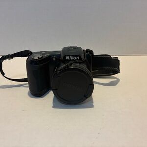 Nikon Coolpix L110 12.1MP 15X Zoom Digital Camera. Tested and working.